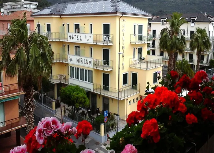 Relaxed Coastal In Pietra Ligure *
