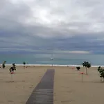 Relaxed Coastal In Lejlighed