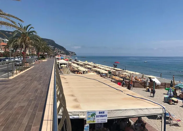 Relaxed Coastal In شقة