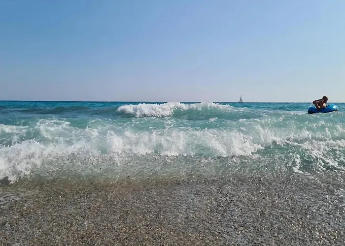 Relaxed Coastal In Pietra Ligure *